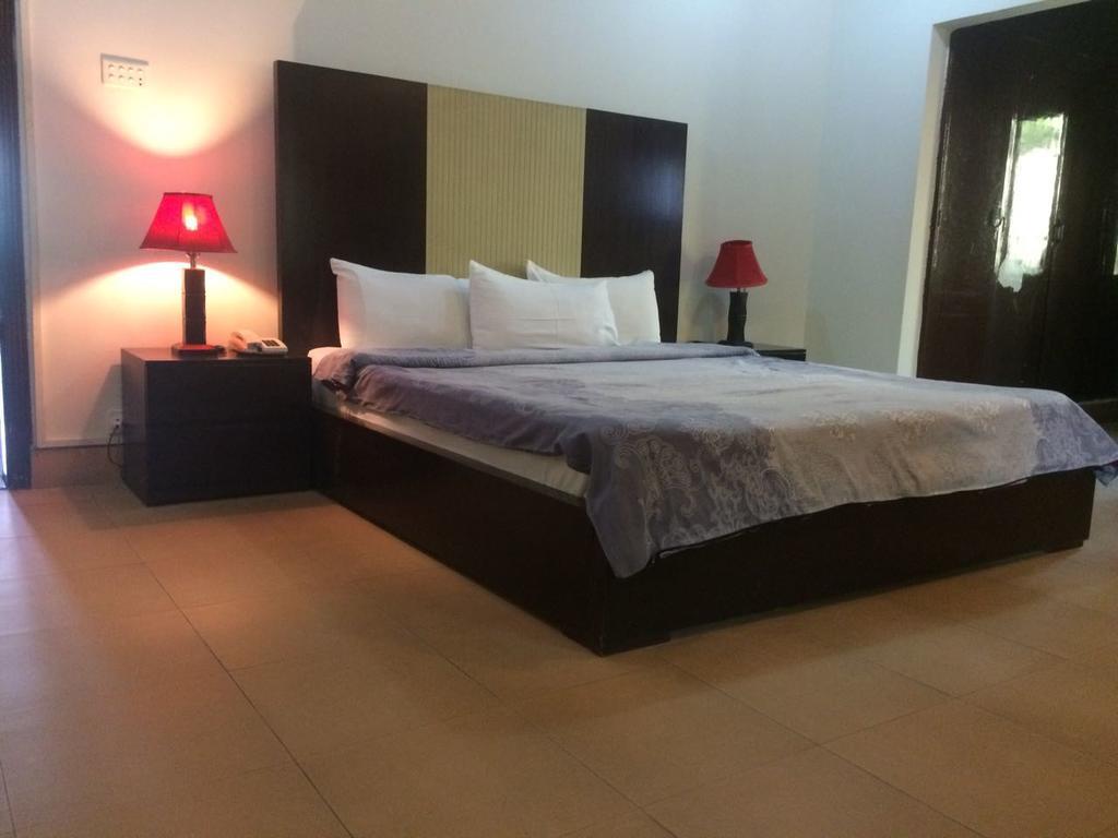 Amyl'S Garden Guest House Islamabad Bagian luar foto